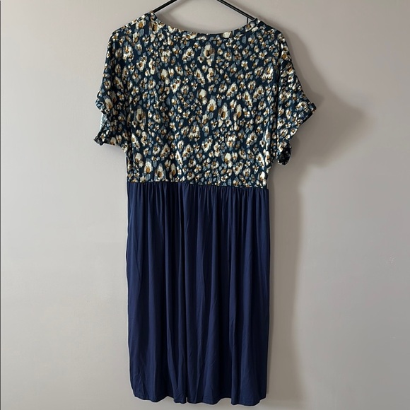 NWT Suzanne Betro Navy Abstract Pocket Empire Waist Dress - Picture 3 of 3